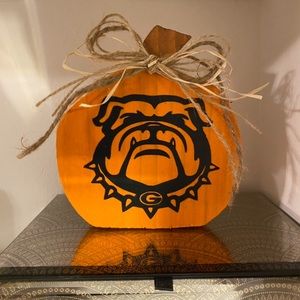 5 1/2in GA Bulldogs Pumpkin Decor